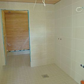 Kylpyhuone ja sauna remontoitavina